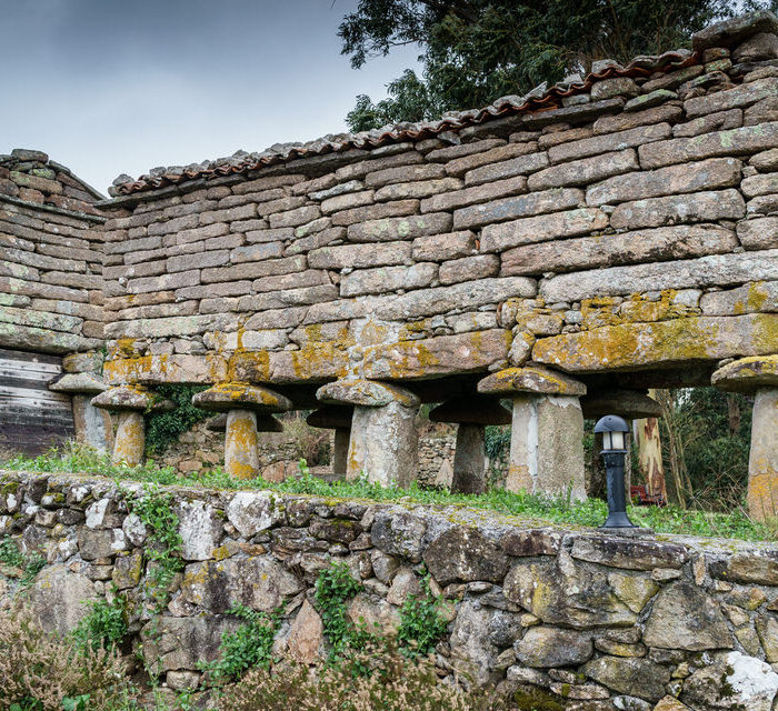 Hórreos Lugar do Cotariño, Camariñas
