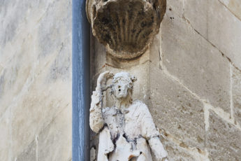 Arles